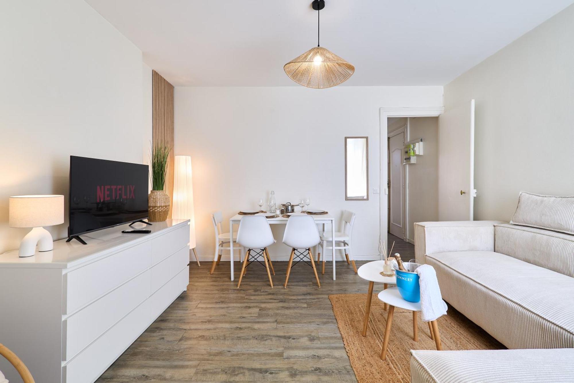 Le Petillant, Gare Centre-Ville, Netflix, Wifi Reims Zewnętrze zdjęcie